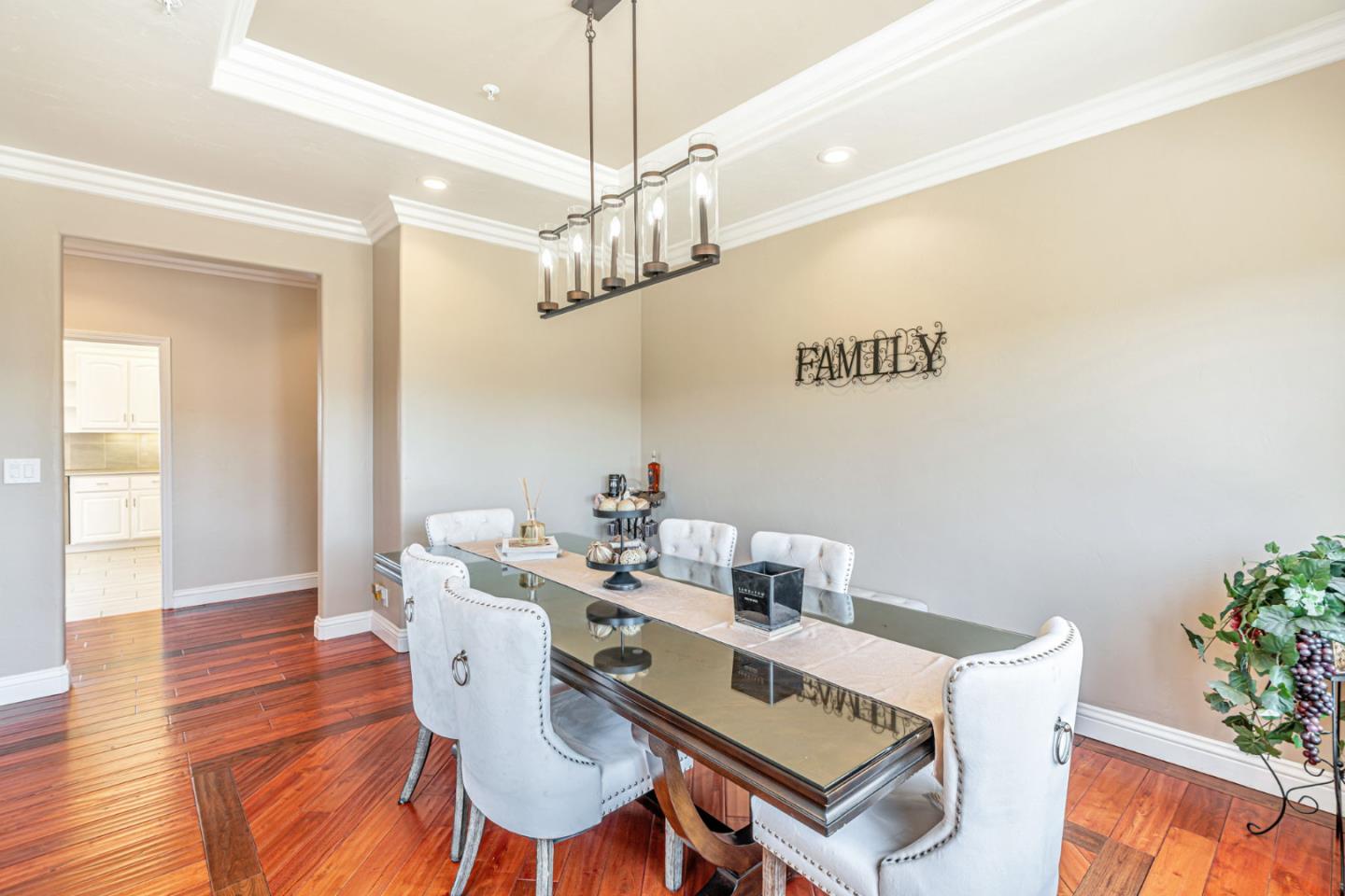 Detail Gallery Image 23 of 67 For 25061 Hidden Mesa Ct, Monterey,  CA 93940 - 4 Beds | 3/1 Baths