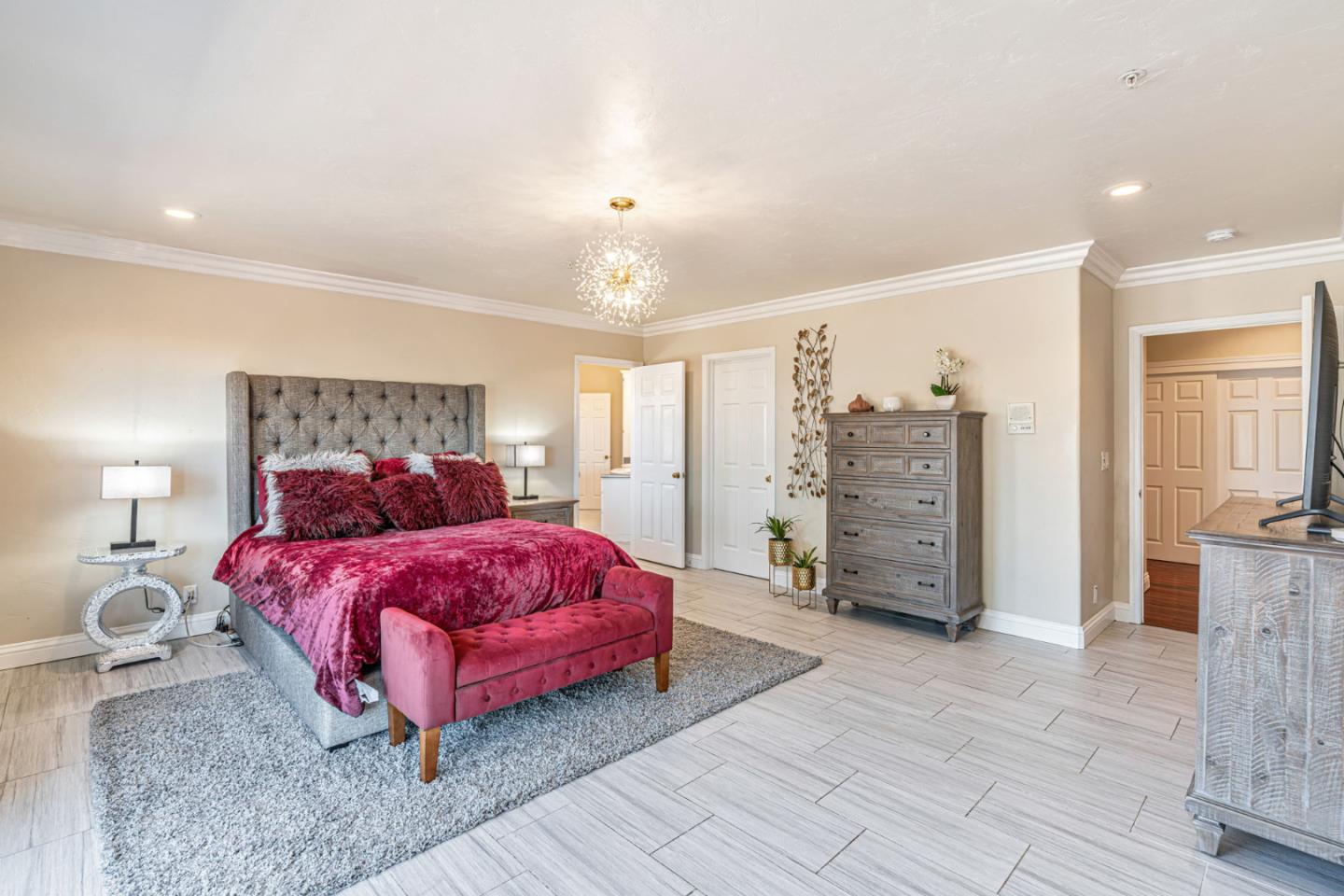 Detail Gallery Image 33 of 67 For 25061 Hidden Mesa Ct, Monterey,  CA 93940 - 4 Beds | 3/1 Baths
