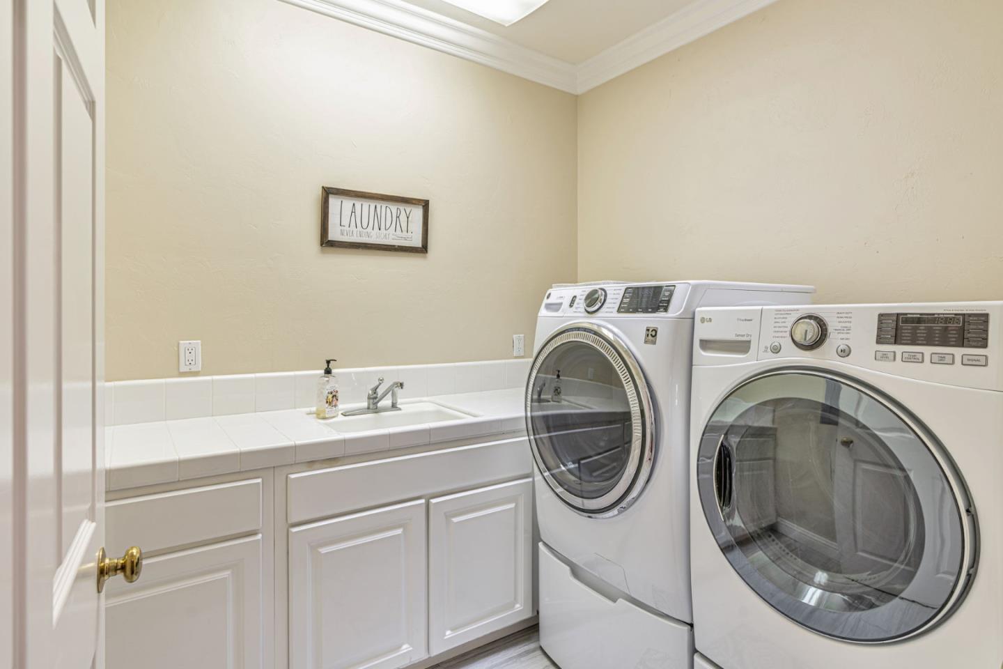 Detail Gallery Image 55 of 67 For 25061 Hidden Mesa Ct, Monterey,  CA 93940 - 4 Beds | 3/1 Baths