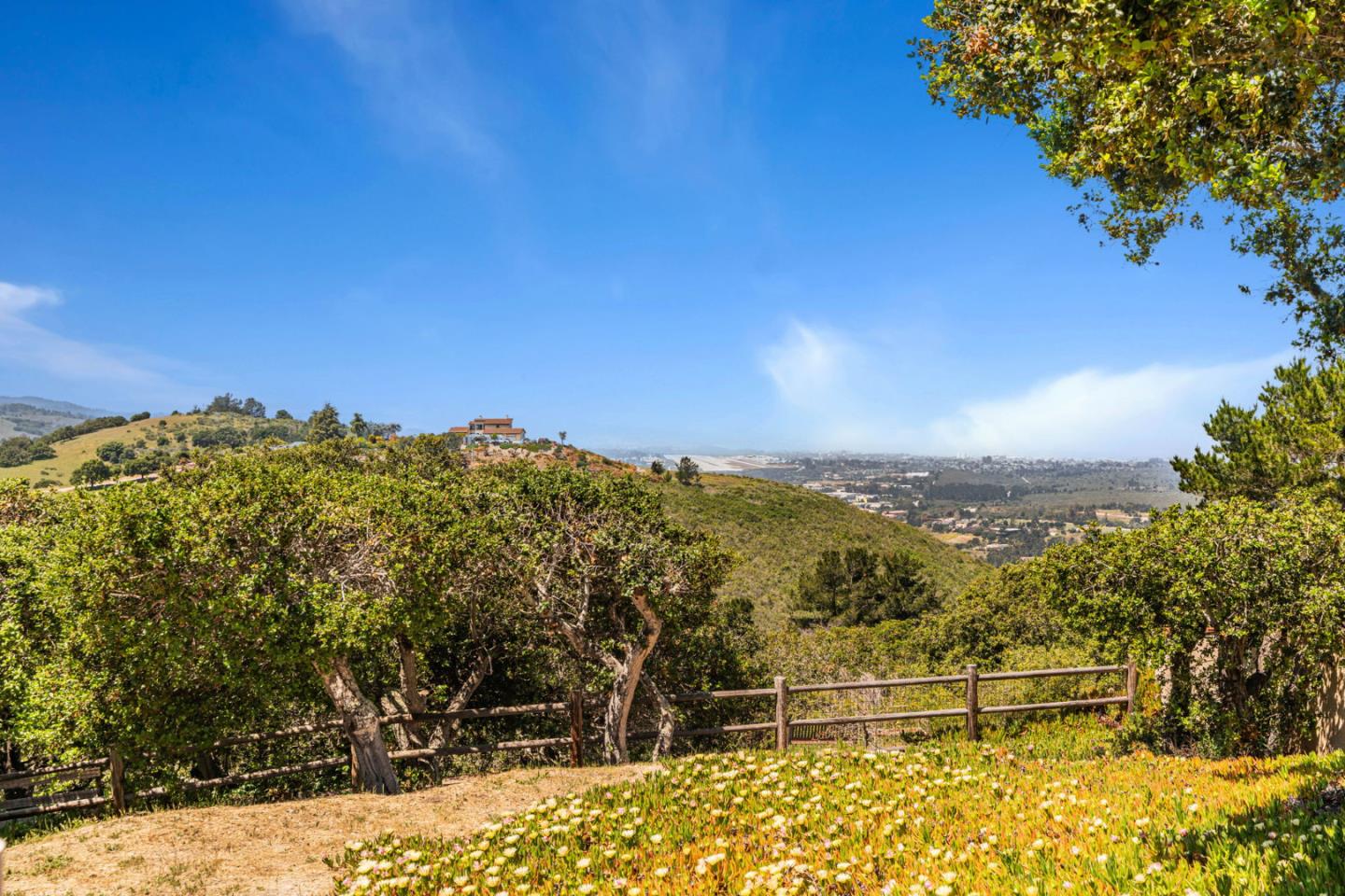 Detail Gallery Image 63 of 67 For 25061 Hidden Mesa Ct, Monterey,  CA 93940 - 4 Beds | 3/1 Baths