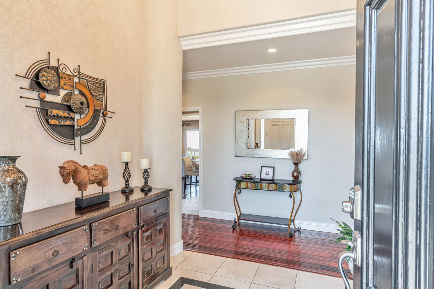 Detail Gallery Image 8 of 67 For 25061 Hidden Mesa Ct, Monterey,  CA 93940 - 4 Beds | 3/1 Baths