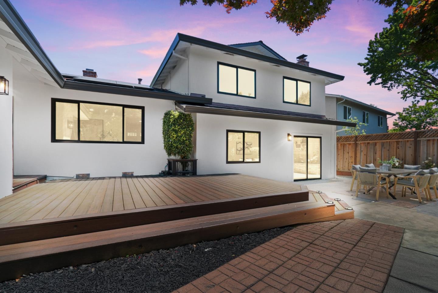 Detail Gallery Image 2 of 74 For 2325 Walden Sq, San Jose,  CA 95124 - 4 Beds | 3 Baths