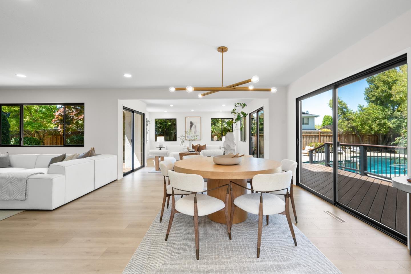 Detail Gallery Image 27 of 74 For 2325 Walden Sq, San Jose,  CA 95124 - 4 Beds | 3 Baths