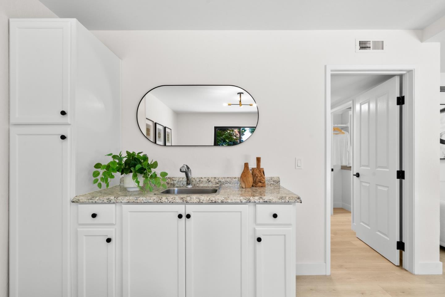Detail Gallery Image 41 of 74 For 2325 Walden Sq, San Jose,  CA 95124 - 4 Beds | 3 Baths
