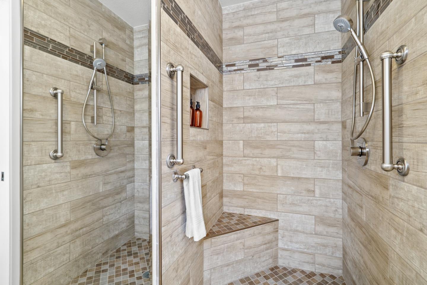 Detail Gallery Image 49 of 74 For 2325 Walden Sq, San Jose,  CA 95124 - 4 Beds | 3 Baths