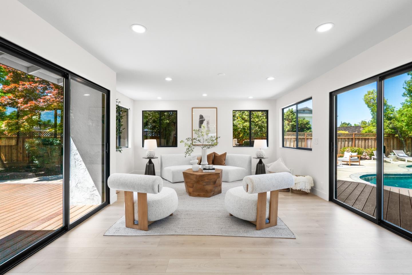 Detail Gallery Image 5 of 74 For 2325 Walden Sq, San Jose,  CA 95124 - 4 Beds | 3 Baths