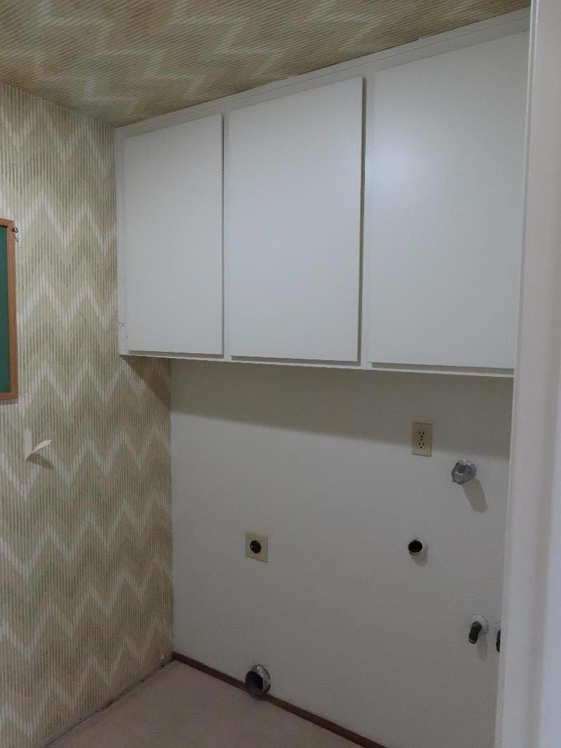 Detail Gallery Image 13 of 36 For 18725 Vasquez Ct, Salinas,  CA 93908 - 4 Beds | 2 Baths