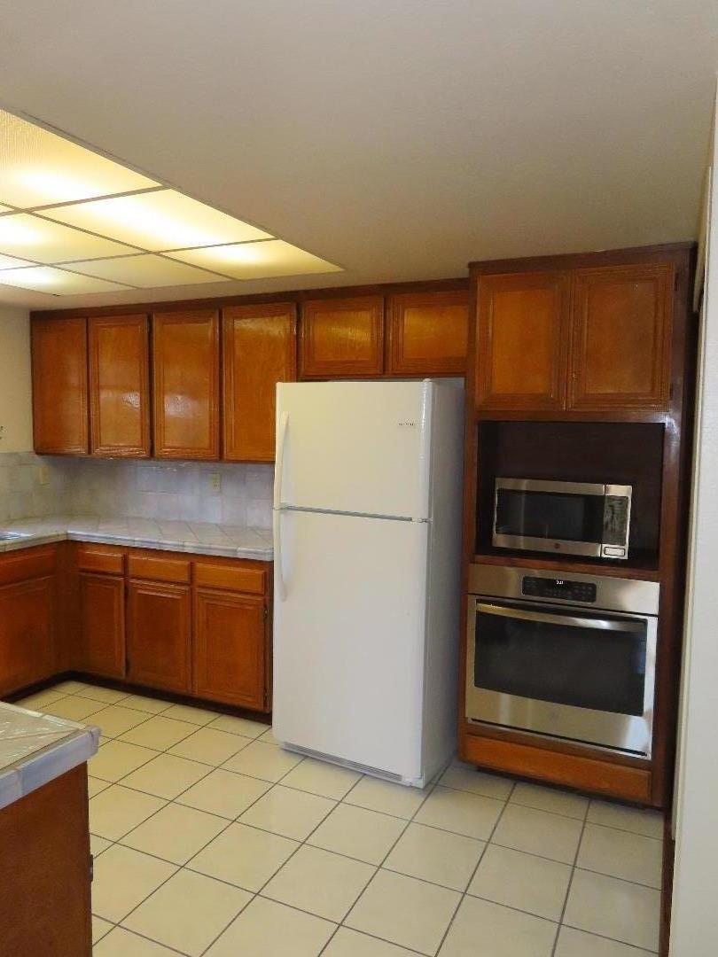 Detail Gallery Image 9 of 36 For 18725 Vasquez Ct, Salinas,  CA 93908 - 4 Beds | 2 Baths