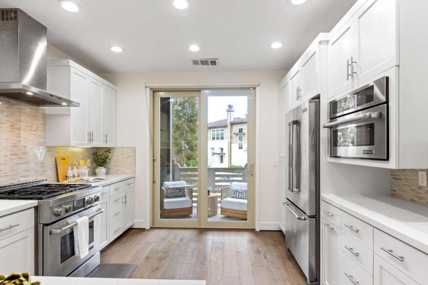 Detail Gallery Image 11 of 50 For 408 E 28th Ave, San Mateo,  CA 94403 - 4 Beds | 3 Baths