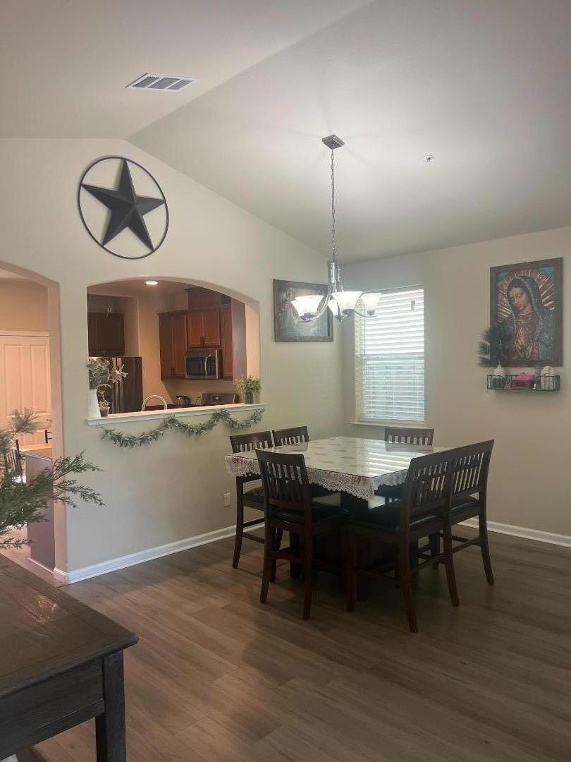 Detail Gallery Image 15 of 37 For 614 Brumwell St, King City,  CA 93930 - 4 Beds | 2 Baths