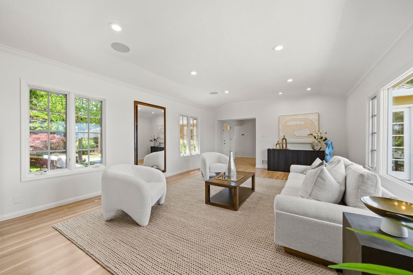 Detail Gallery Image 10 of 43 For 333 Georgetown Ave, San Mateo,  CA 94402 - 4 Beds | 3 Baths
