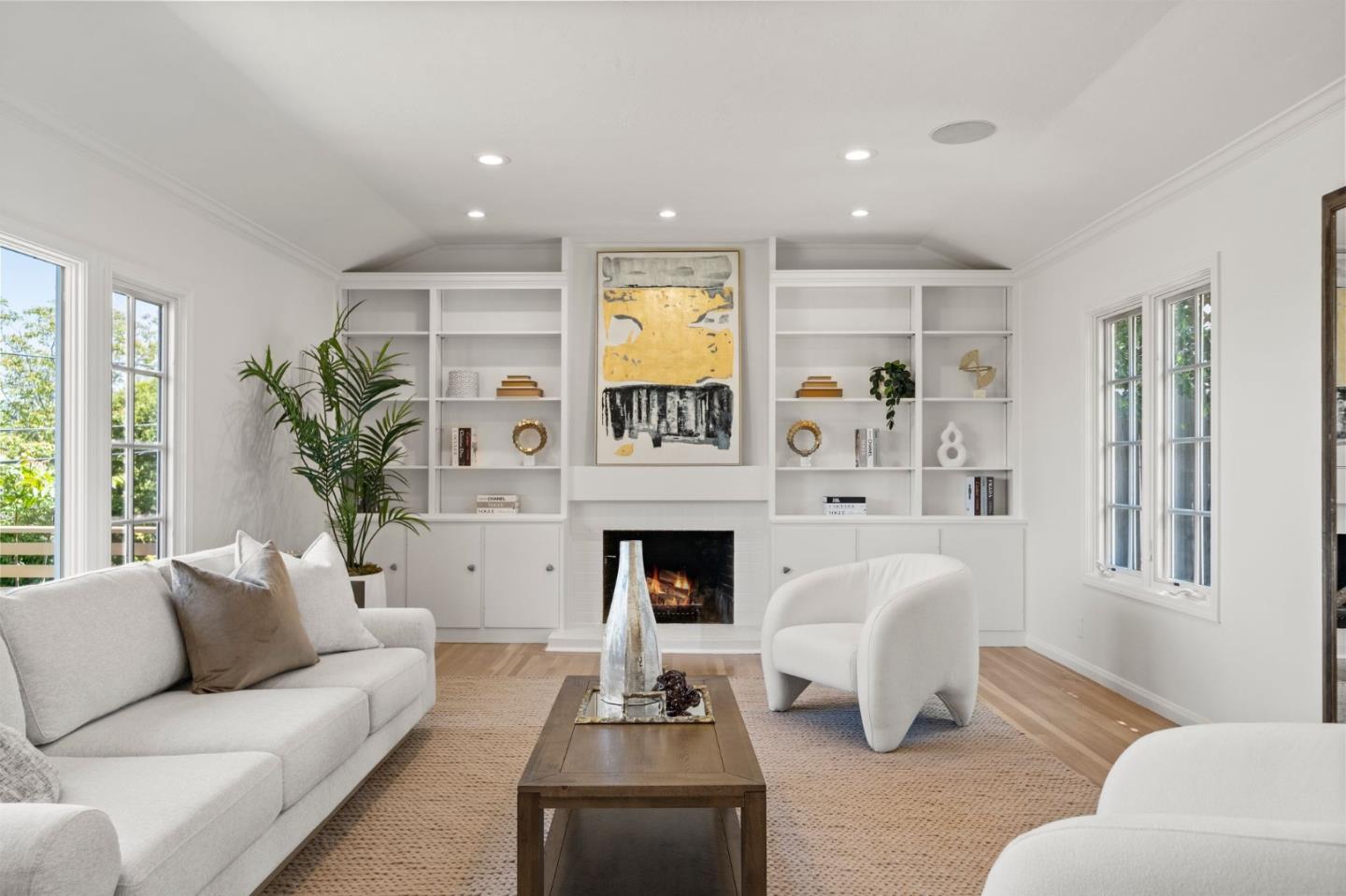 Detail Gallery Image 12 of 43 For 333 Georgetown Ave, San Mateo,  CA 94402 - 4 Beds | 3 Baths