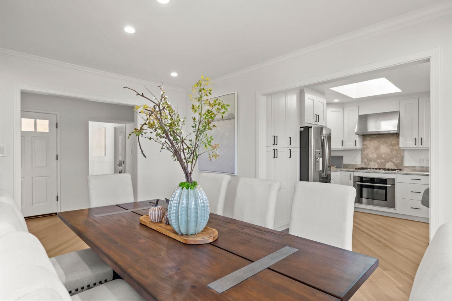 Detail Gallery Image 13 of 43 For 333 Georgetown Ave, San Mateo,  CA 94402 - 4 Beds | 3 Baths