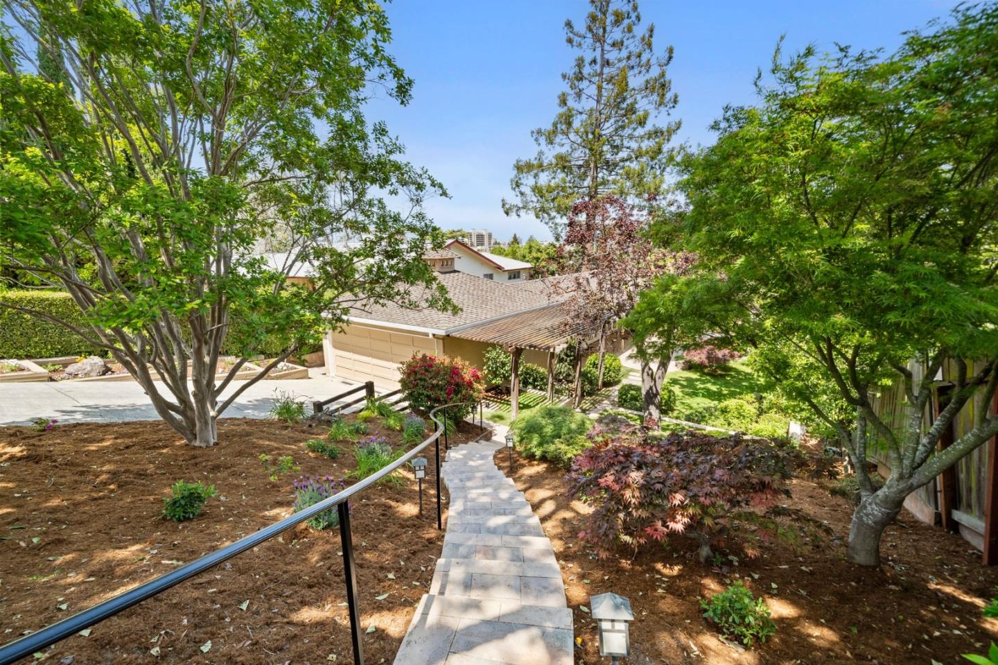 Detail Gallery Image 2 of 43 For 333 Georgetown Ave, San Mateo,  CA 94402 - 4 Beds | 3 Baths