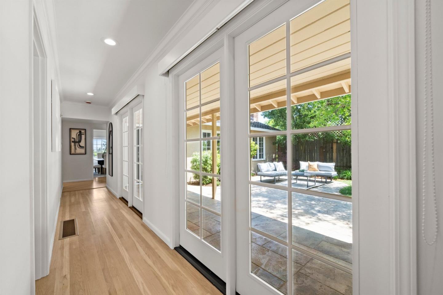 Detail Gallery Image 22 of 43 For 333 Georgetown Ave, San Mateo,  CA 94402 - 4 Beds | 3 Baths