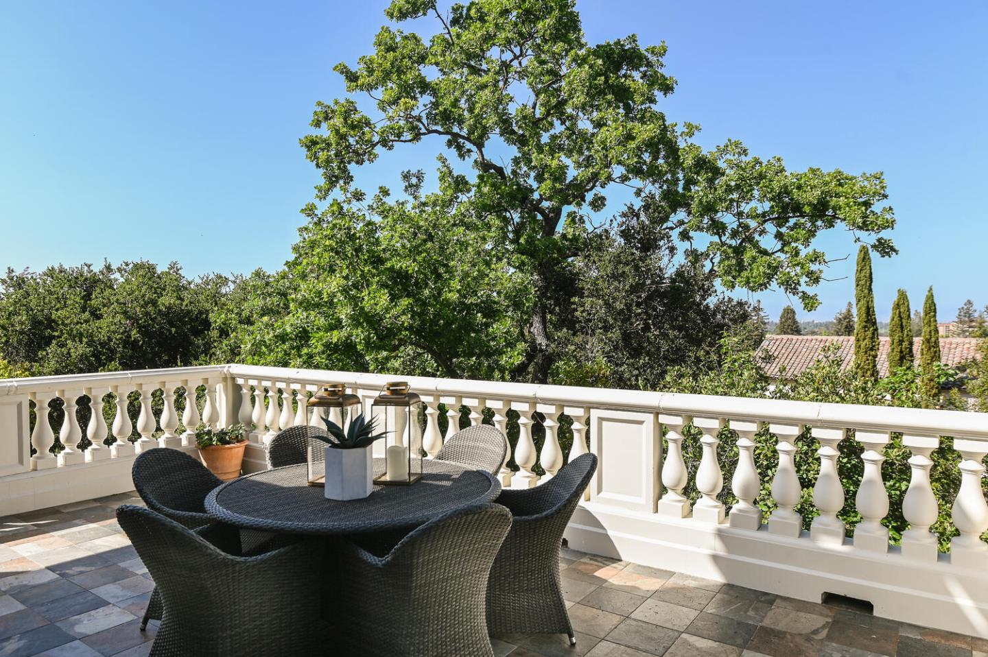 Detail Gallery Image 11 of 38 For 681 San Juan St, Stanford,  CA 94305 - 4 Beds | 4/1 Baths