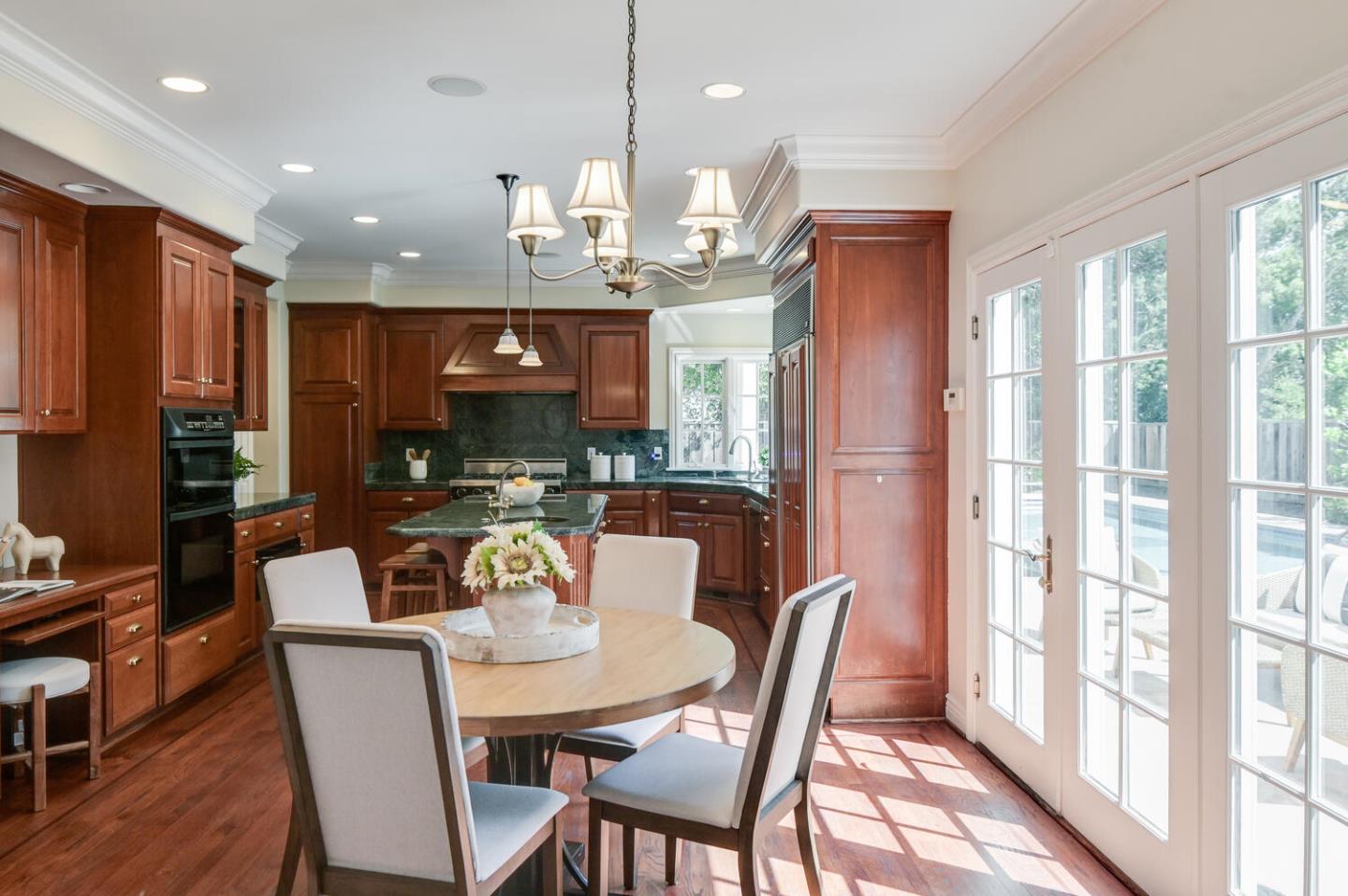 Detail Gallery Image 12 of 38 For 681 San Juan St, Stanford,  CA 94305 - 4 Beds | 4/1 Baths