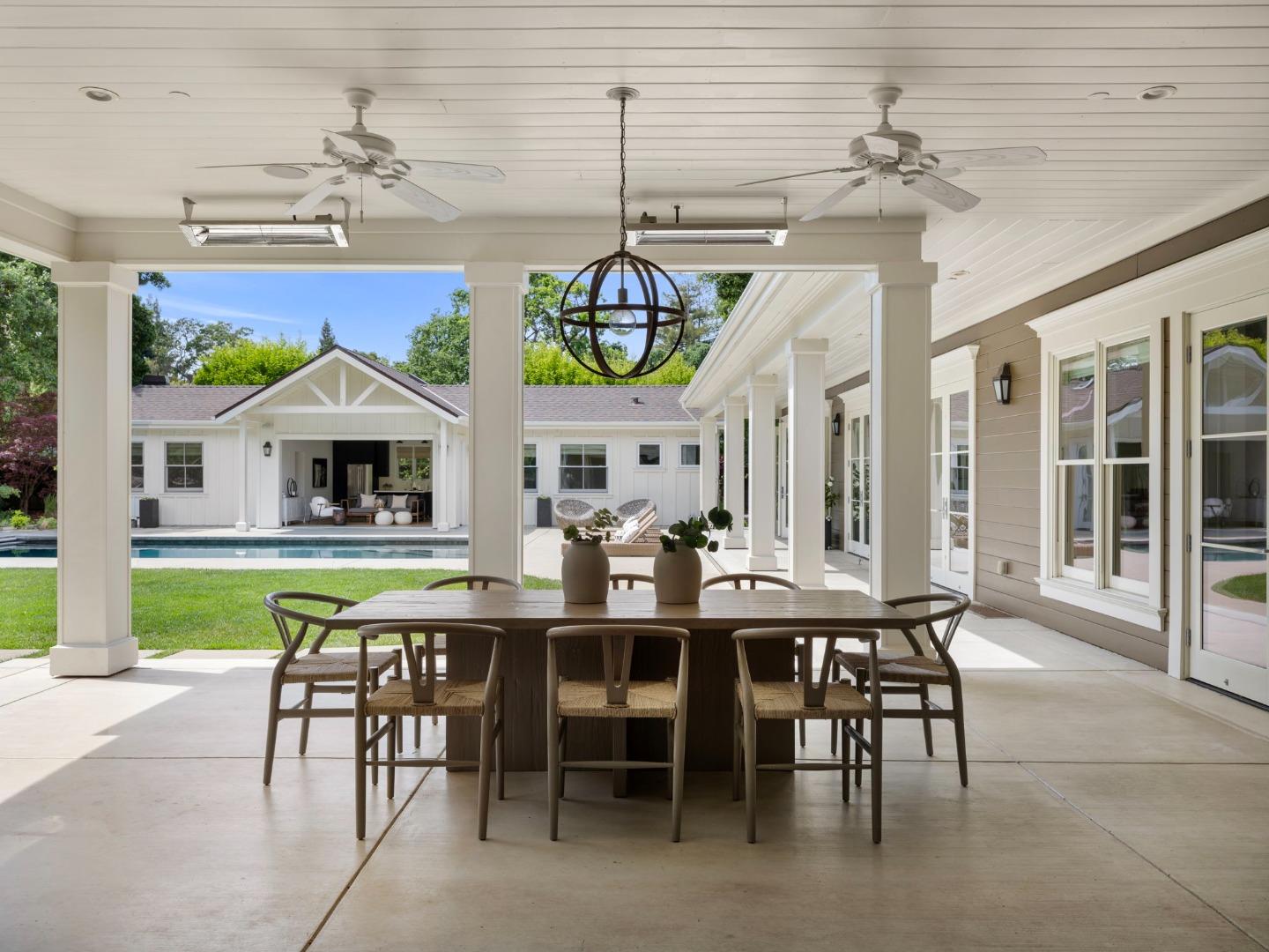 Detail Gallery Image 16 of 58 For 84 Lupin Ln, Atherton,  CA 94027 - 7 Beds | 6/1 Baths