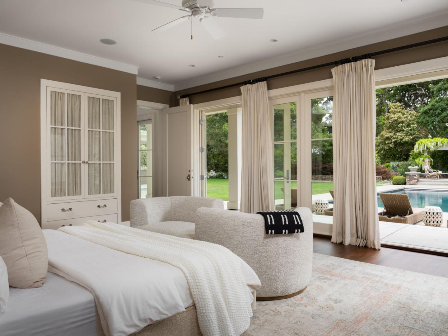 Detail Gallery Image 18 of 58 For 84 Lupin Ln, Atherton,  CA 94027 - 7 Beds | 6/1 Baths