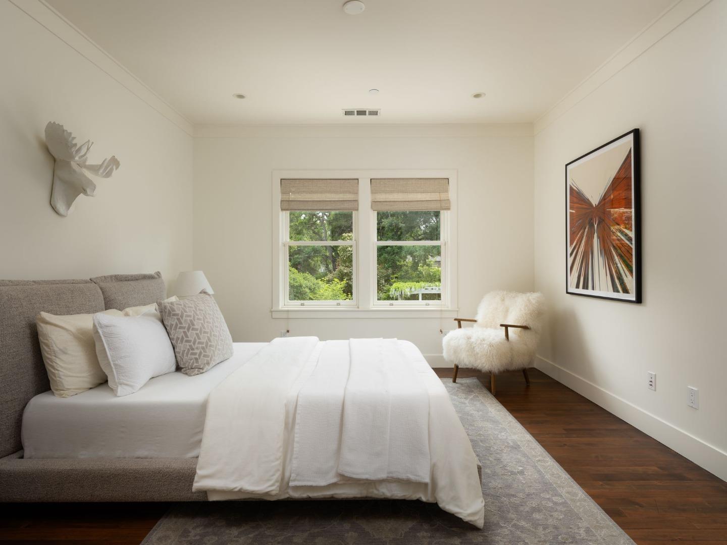 Detail Gallery Image 26 of 58 For 84 Lupin Ln, Atherton,  CA 94027 - 7 Beds | 6/1 Baths