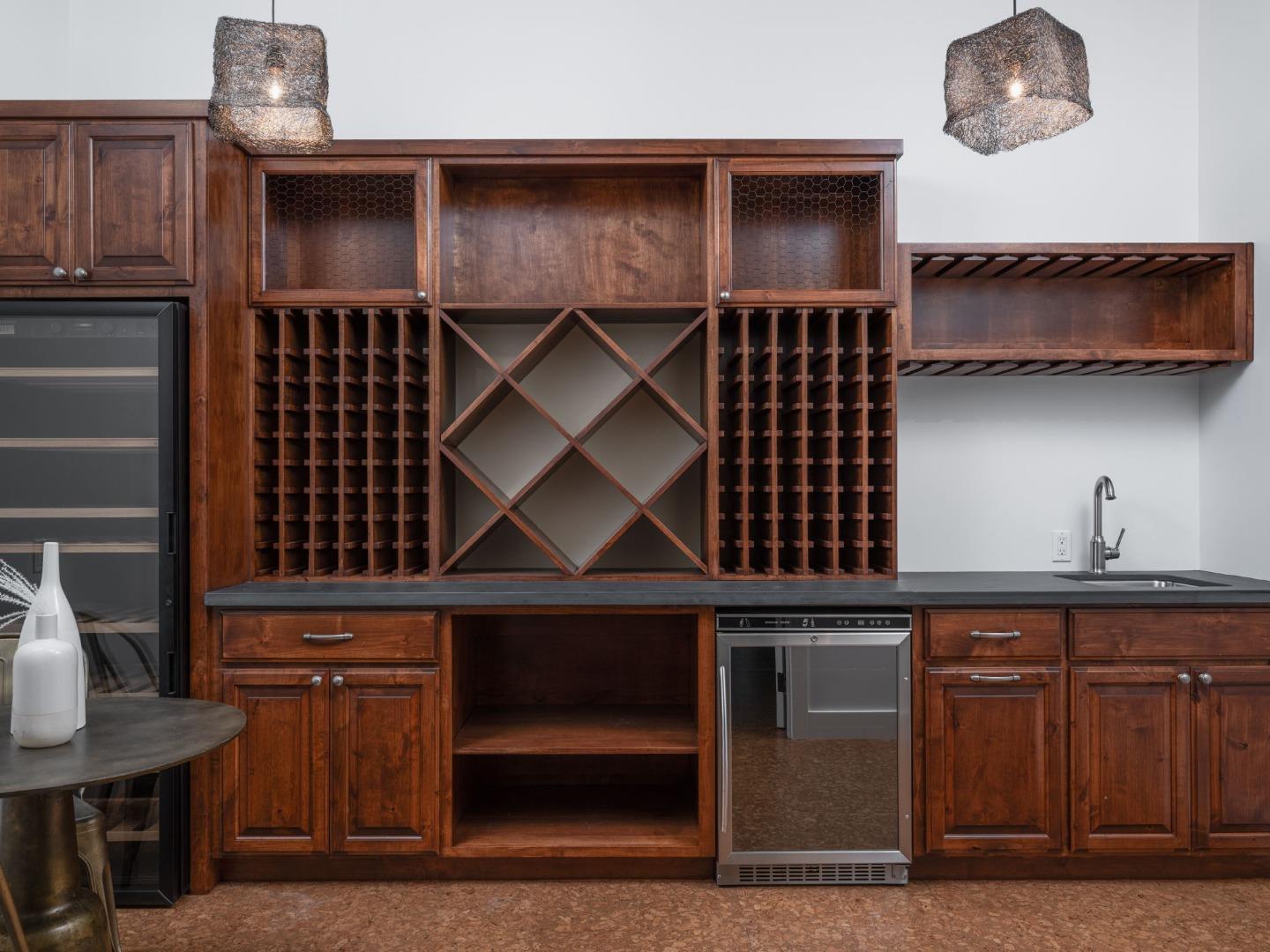 Detail Gallery Image 33 of 58 For 84 Lupin Ln, Atherton,  CA 94027 - 7 Beds | 6/1 Baths