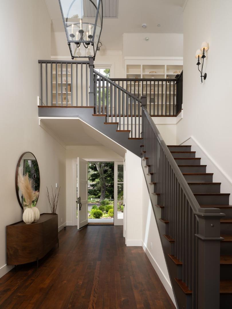 Detail Gallery Image 4 of 58 For 84 Lupin Ln, Atherton,  CA 94027 - 7 Beds | 6/1 Baths