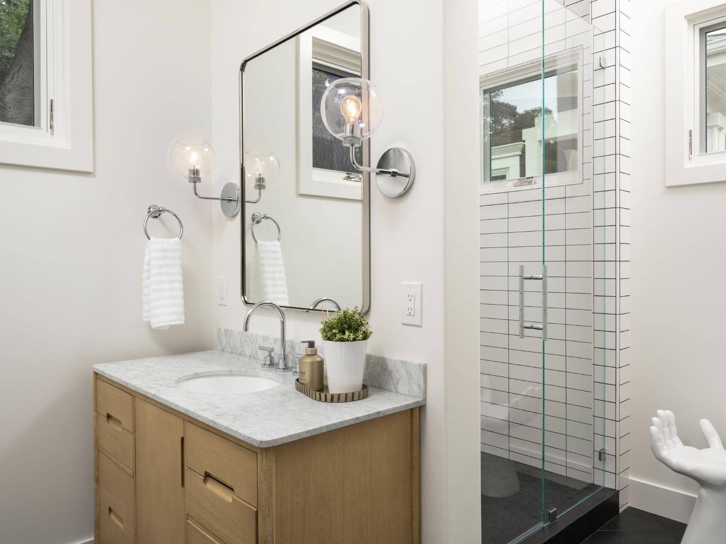 Detail Gallery Image 47 of 58 For 84 Lupin Ln, Atherton,  CA 94027 - 7 Beds | 6/1 Baths