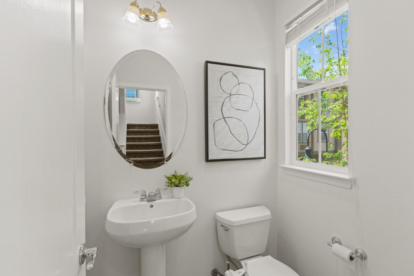 Detail Gallery Image 5 of 54 For 218 Peppermint Tree Ter #1,  Sunnyvale,  CA 94086 - 3 Beds | 2/2 Baths