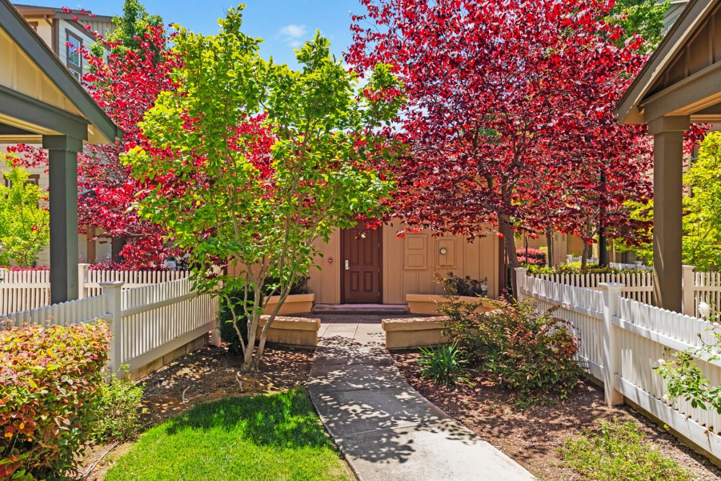 Detail Gallery Image 50 of 54 For 218 Peppermint Tree Ter #1,  Sunnyvale,  CA 94086 - 3 Beds | 2/2 Baths