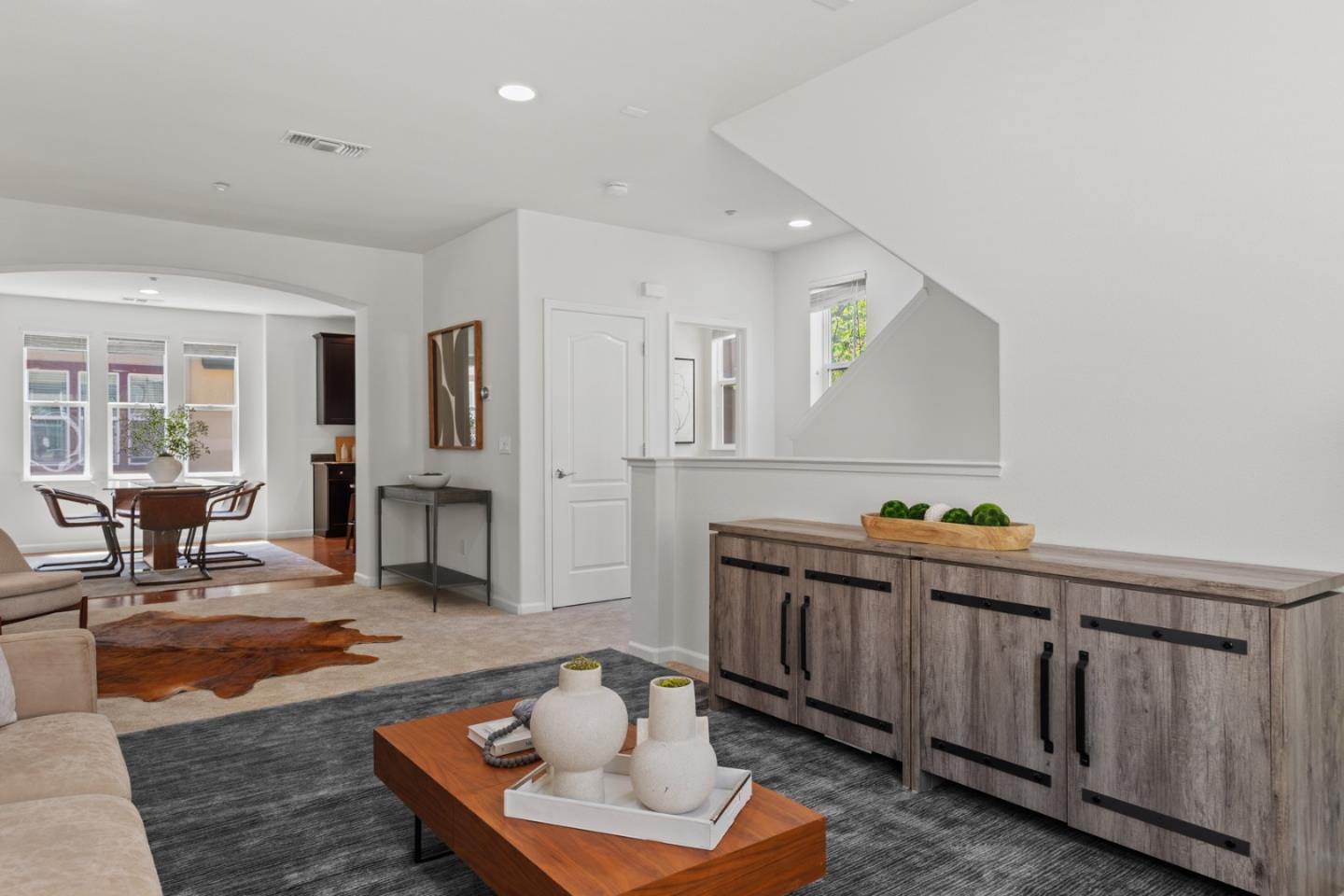 Detail Gallery Image 7 of 54 For 218 Peppermint Tree Ter #1,  Sunnyvale,  CA 94086 - 3 Beds | 2/2 Baths