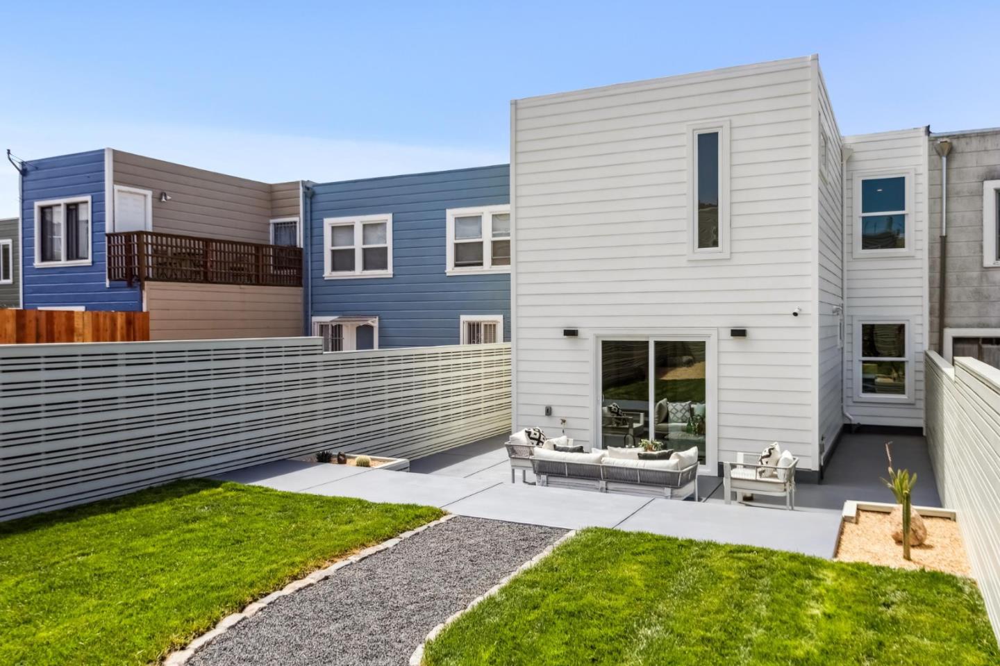 Detail Gallery Image 114 of 126 For 2250 44th Ave, San Francisco,  CA 94116 - 3 Beds | 3/2 Baths
