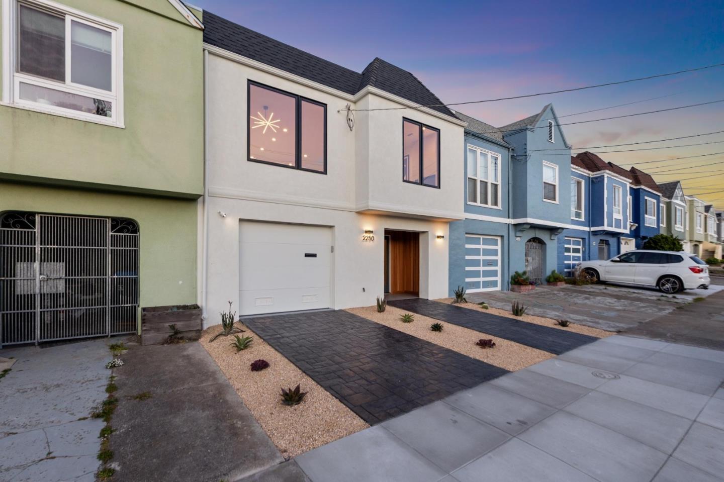 Detail Gallery Image 4 of 126 For 2250 44th Ave, San Francisco,  CA 94116 - 3 Beds | 3/2 Baths