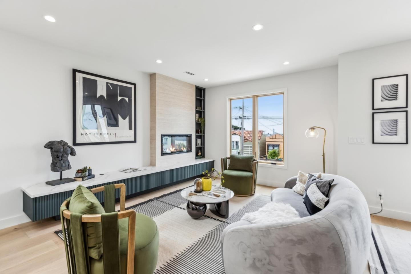 Detail Gallery Image 46 of 126 For 2250 44th Ave, San Francisco,  CA 94116 - 3 Beds | 3/2 Baths