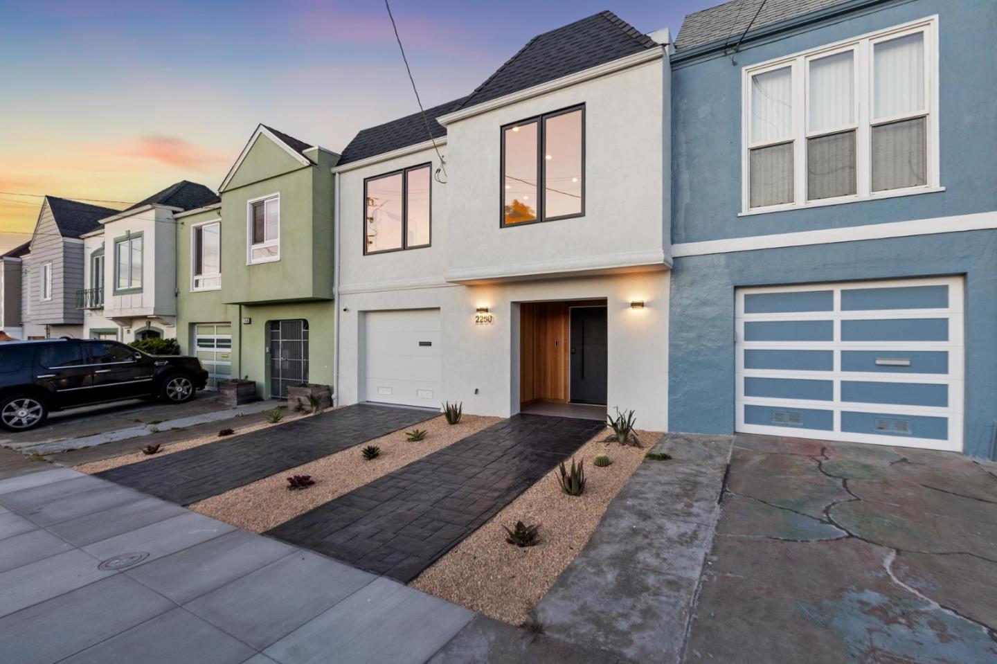 Detail Gallery Image 5 of 126 For 2250 44th Ave, San Francisco,  CA 94116 - 3 Beds | 3/2 Baths