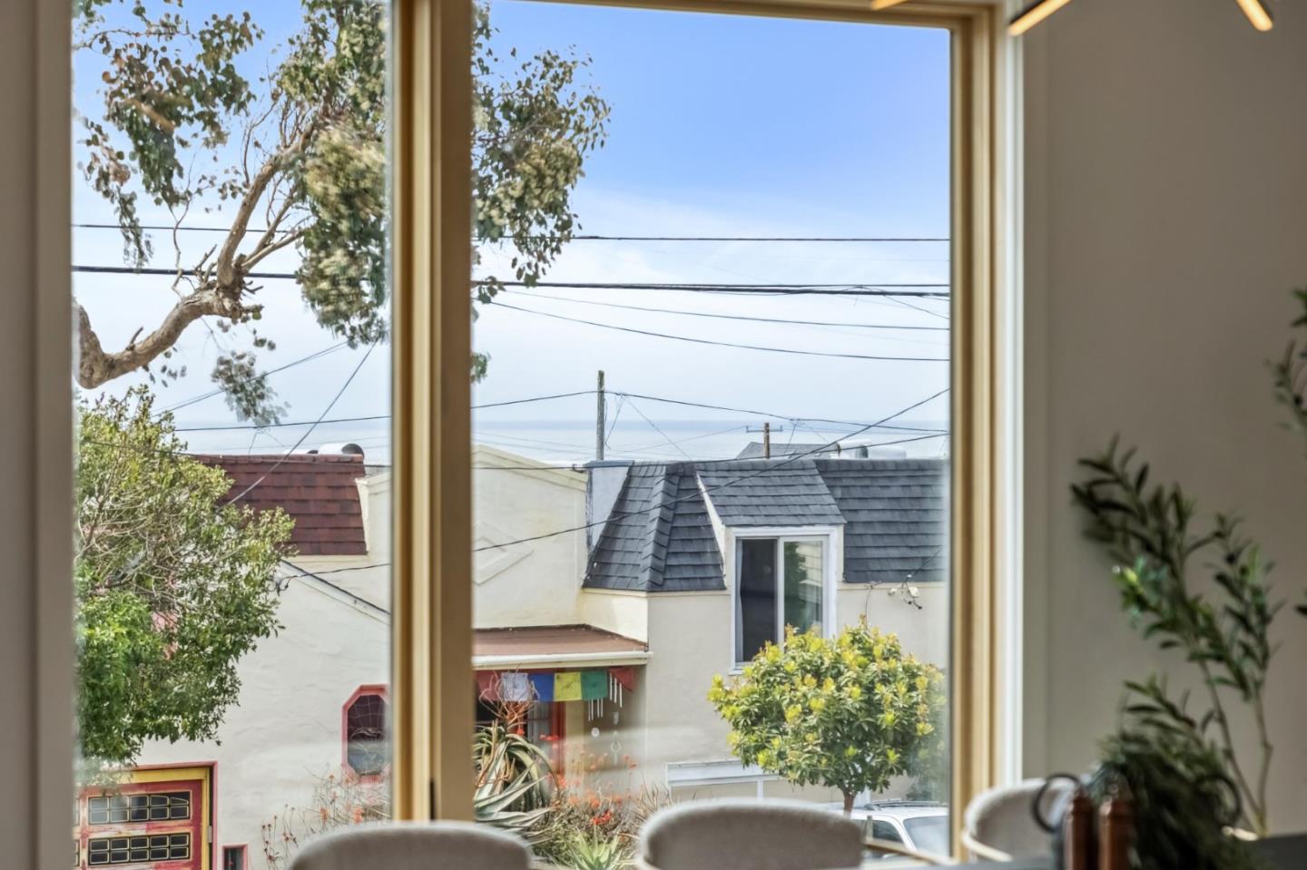 Detail Gallery Image 54 of 126 For 2250 44th Ave, San Francisco,  CA 94116 - 3 Beds | 3/2 Baths