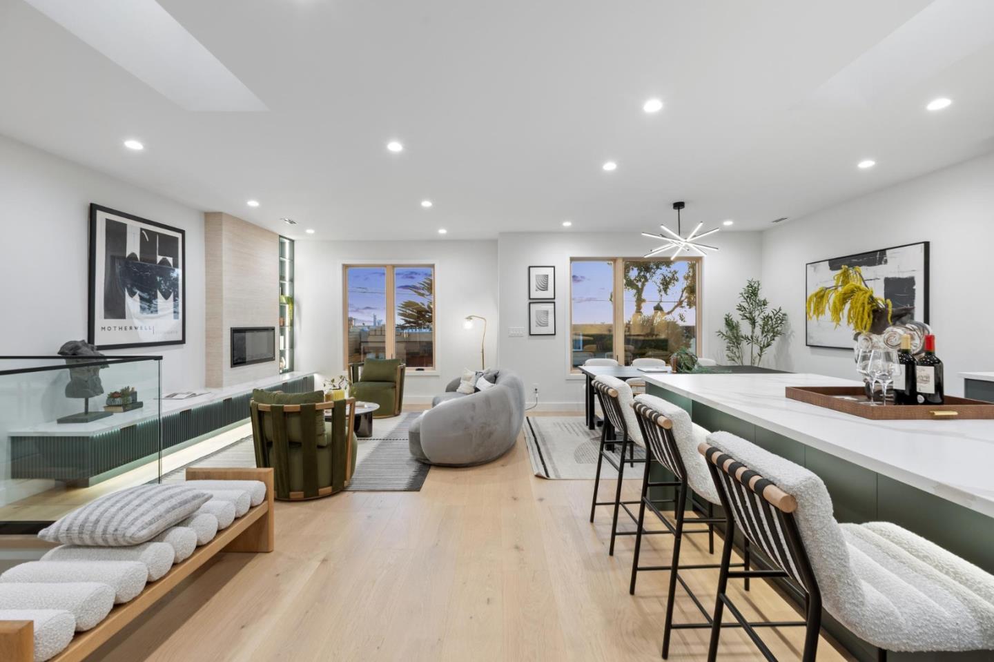 Detail Gallery Image 6 of 126 For 2250 44th Ave, San Francisco,  CA 94116 - 3 Beds | 3/2 Baths