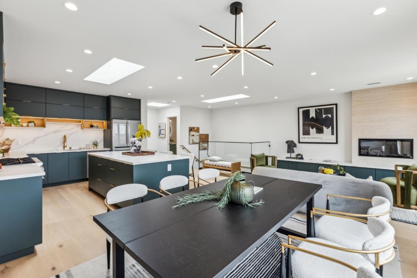 Detail Gallery Image 60 of 126 For 2250 44th Ave, San Francisco,  CA 94116 - 3 Beds | 3/2 Baths