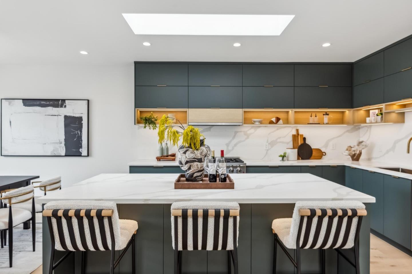 Detail Gallery Image 63 of 126 For 2250 44th Ave, San Francisco,  CA 94116 - 3 Beds | 3/2 Baths