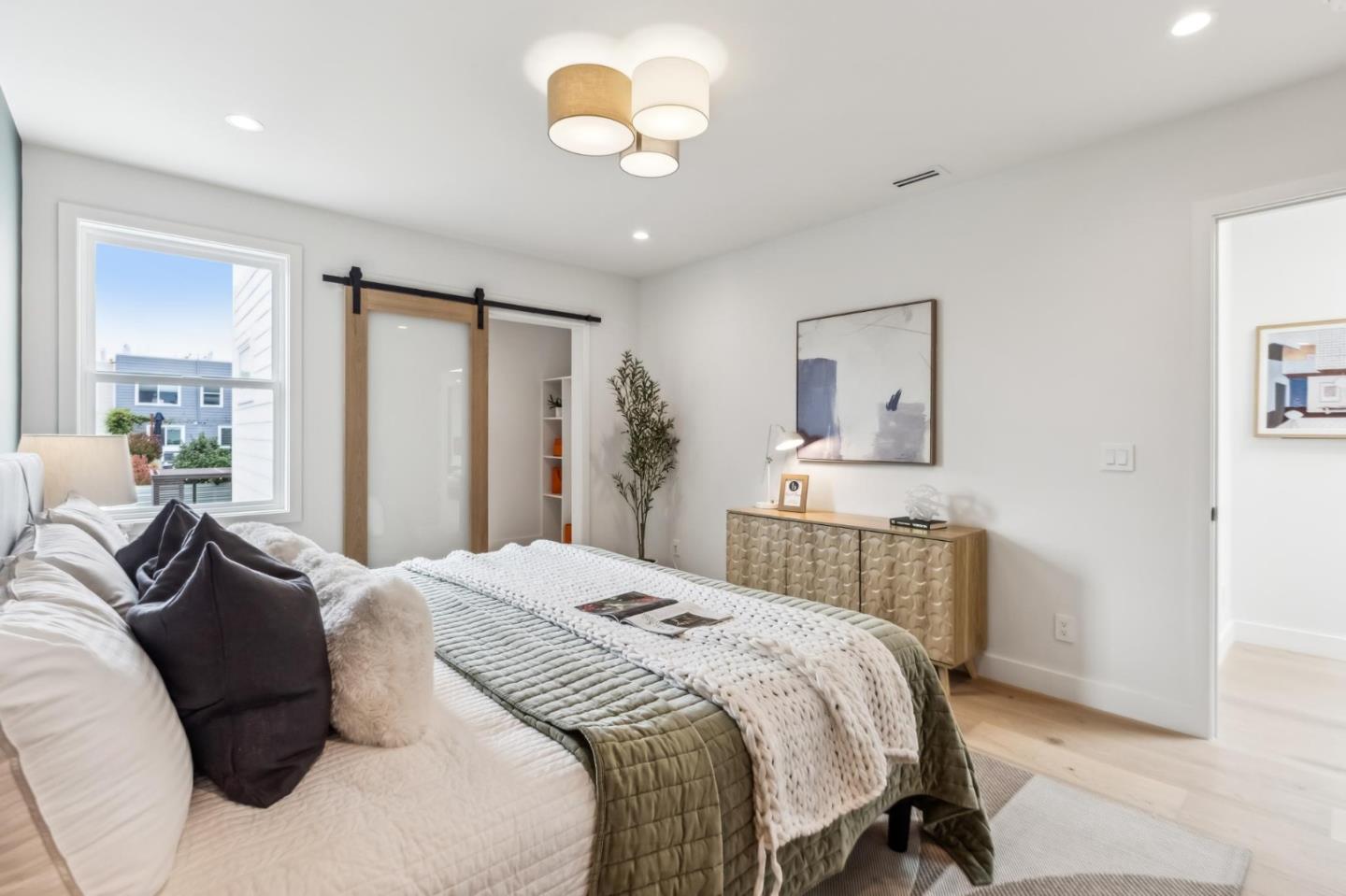 Detail Gallery Image 78 of 126 For 2250 44th Ave, San Francisco,  CA 94116 - 3 Beds | 3/2 Baths