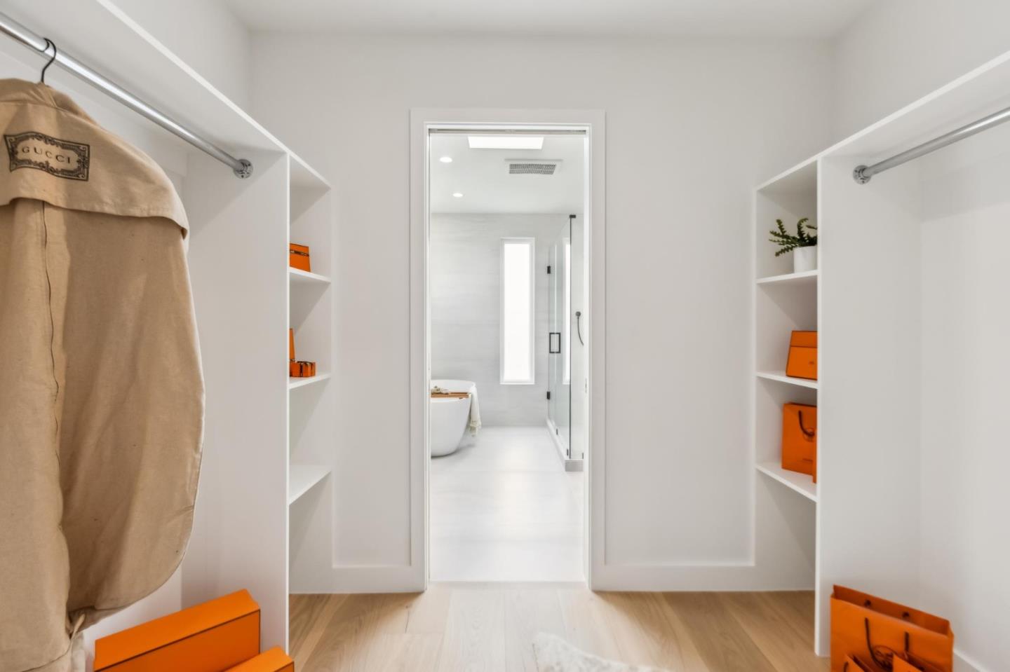 Detail Gallery Image 79 of 126 For 2250 44th Ave, San Francisco,  CA 94116 - 3 Beds | 3/2 Baths
