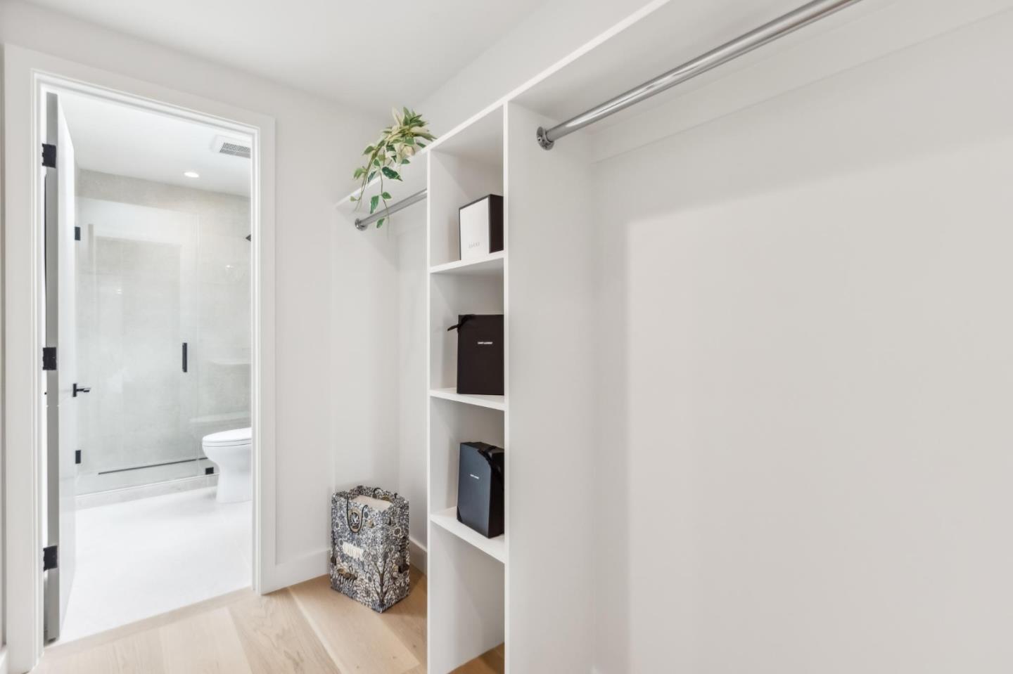 Detail Gallery Image 90 of 126 For 2250 44th Ave, San Francisco,  CA 94116 - 3 Beds | 3/2 Baths