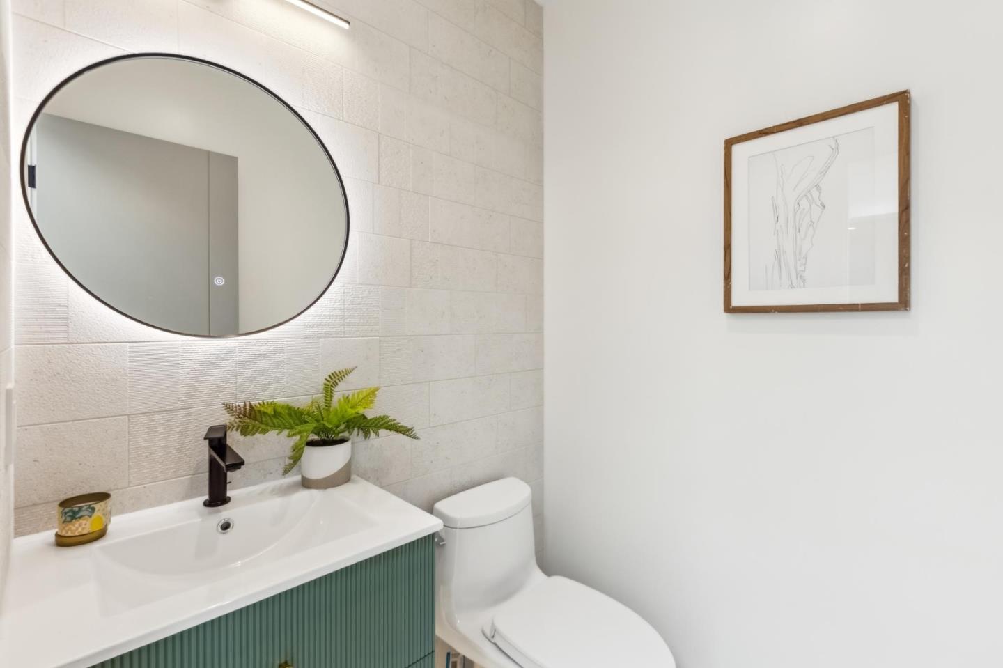 Detail Gallery Image 92 of 126 For 2250 44th Ave, San Francisco,  CA 94116 - 3 Beds | 3/2 Baths