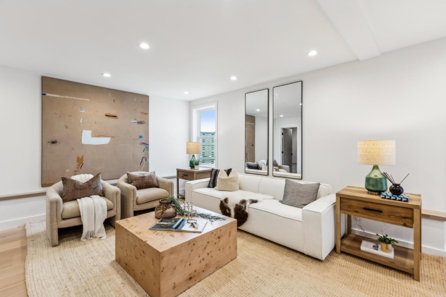 Detail Gallery Image 94 of 126 For 2250 44th Ave, San Francisco,  CA 94116 - 3 Beds | 3/2 Baths