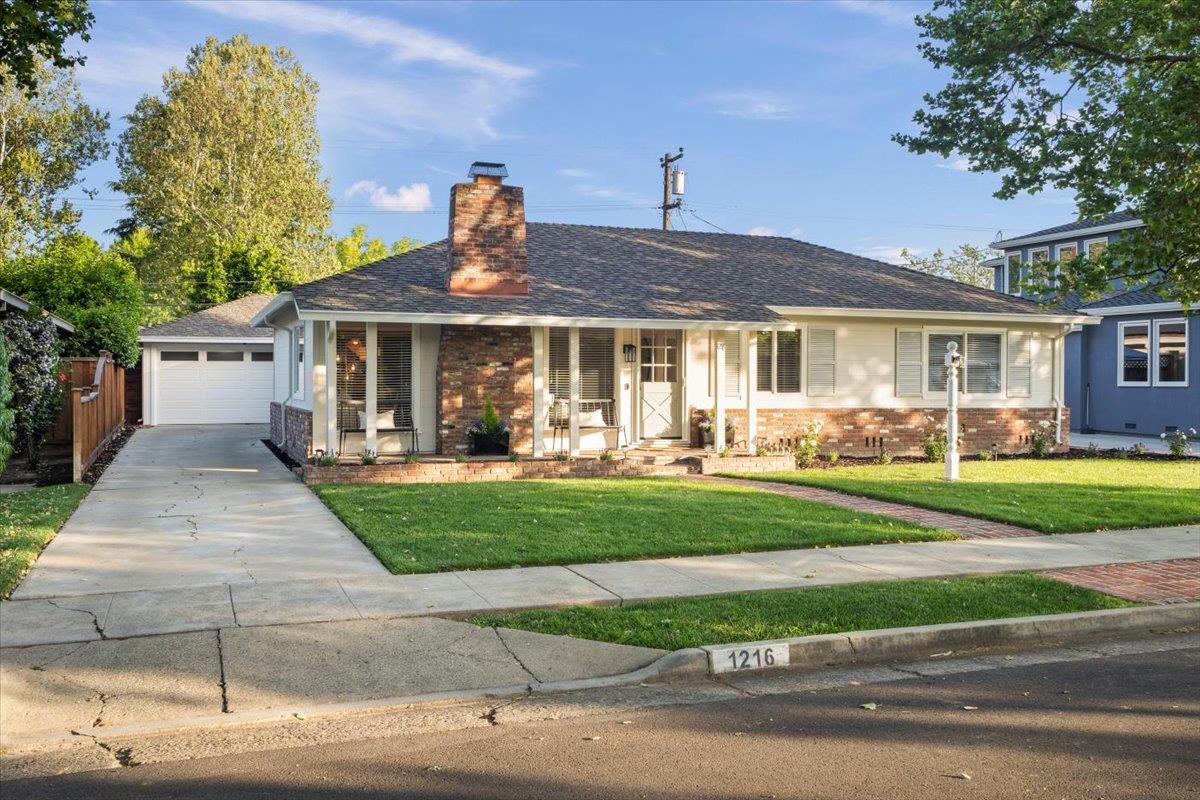 Detail Gallery Image 4 of 64 For 1216 Hermosa Way, San Jose,  CA 95125 - 4 Beds | 2 Baths
