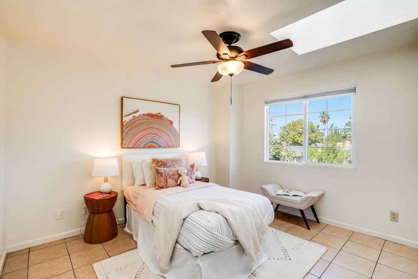 Detail Gallery Image 16 of 29 For 2270 Brentwood Ct, East Palo Alto,  CA 94303 - 5 Beds | 3 Baths