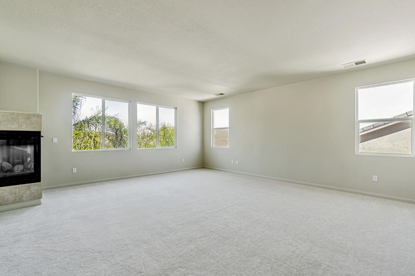 Detail Gallery Image 20 of 48 For 1962 Canyon Oaks Cir, Pittsburg,  CA 94565 - 6 Beds | 5 Baths