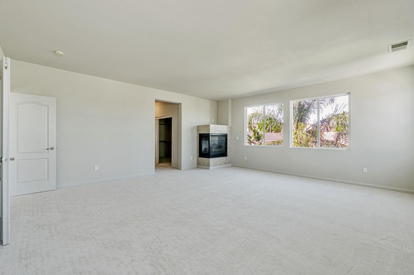 Detail Gallery Image 23 of 48 For 1962 Canyon Oaks Cir, Pittsburg,  CA 94565 - 6 Beds | 5 Baths