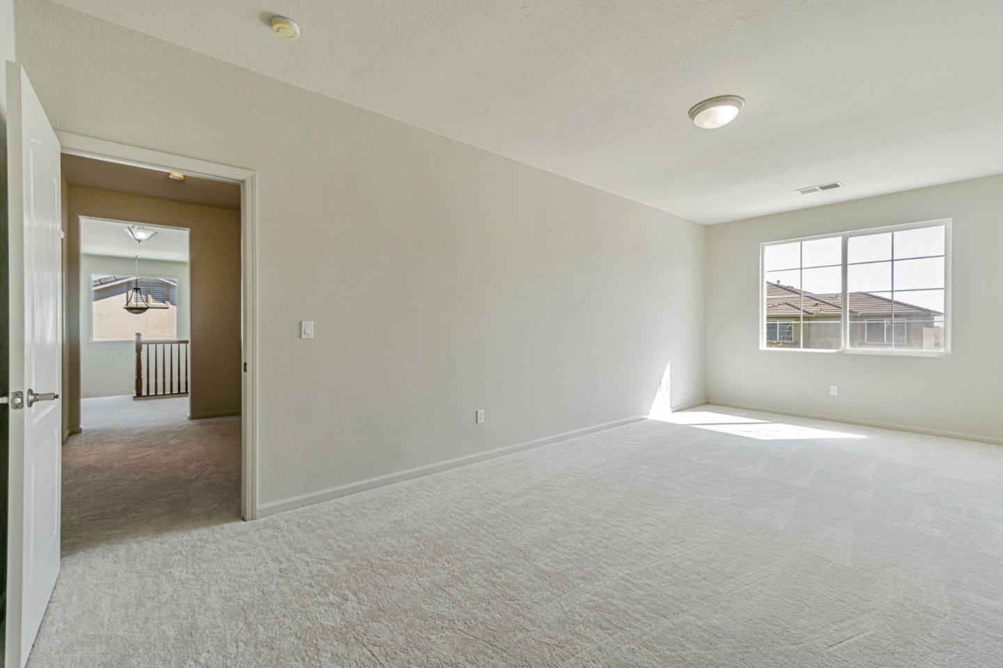 Detail Gallery Image 28 of 48 For 1962 Canyon Oaks Cir, Pittsburg,  CA 94565 - 6 Beds | 5 Baths