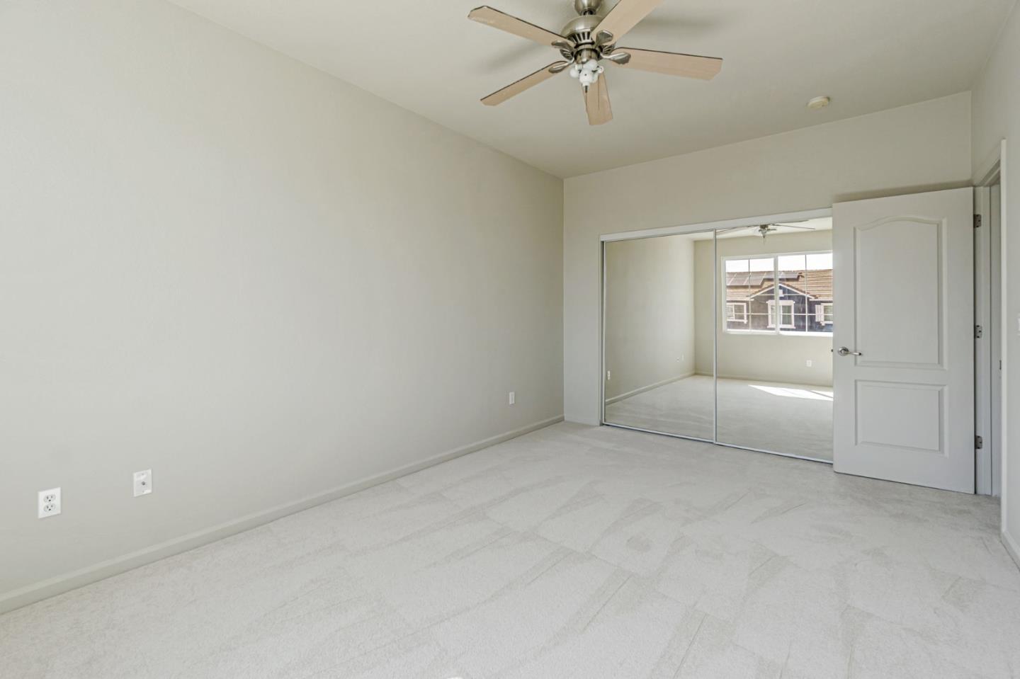 Detail Gallery Image 29 of 48 For 1962 Canyon Oaks Cir, Pittsburg,  CA 94565 - 6 Beds | 5 Baths