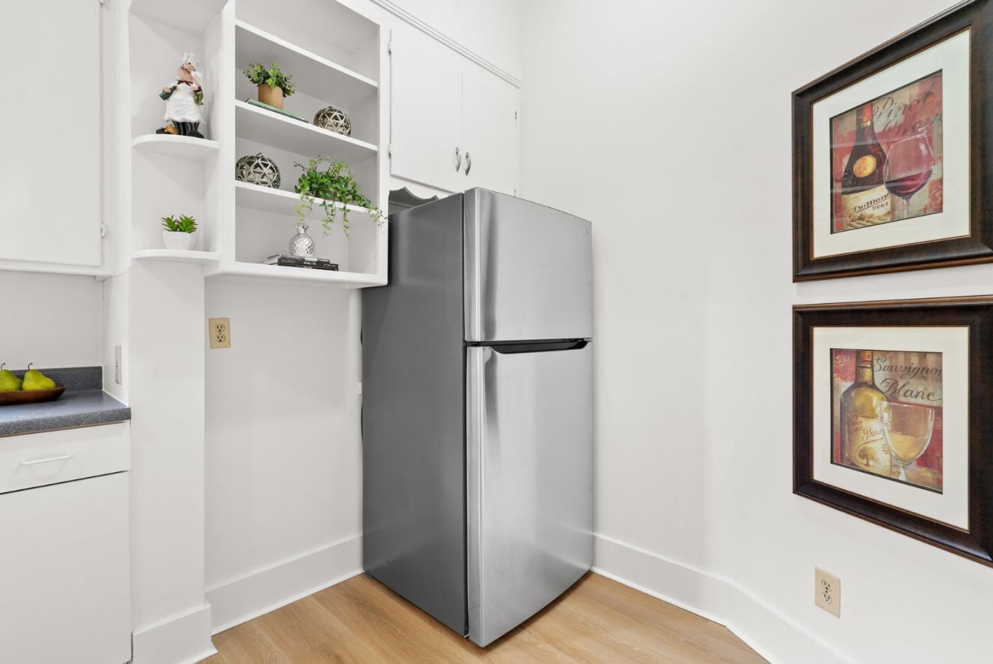 Detail Gallery Image 11 of 36 For 1512 Bay St, Santa Cruz,  CA 95060 - 4 Beds | 2 Baths